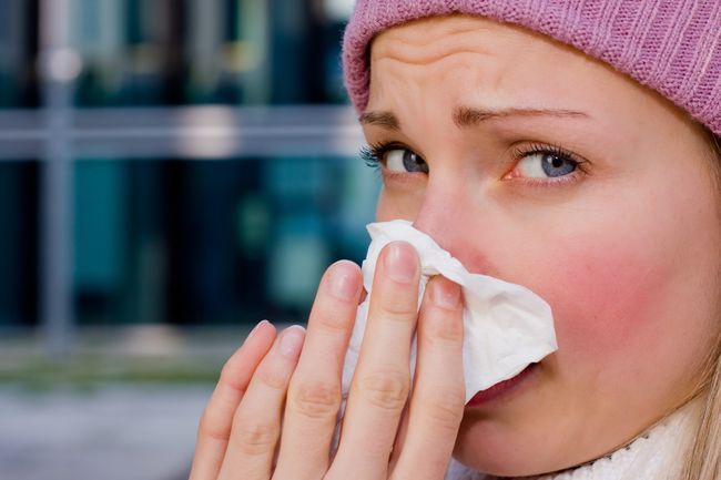 Народное лечение аллергии глаз на холод считается относительно безопасным